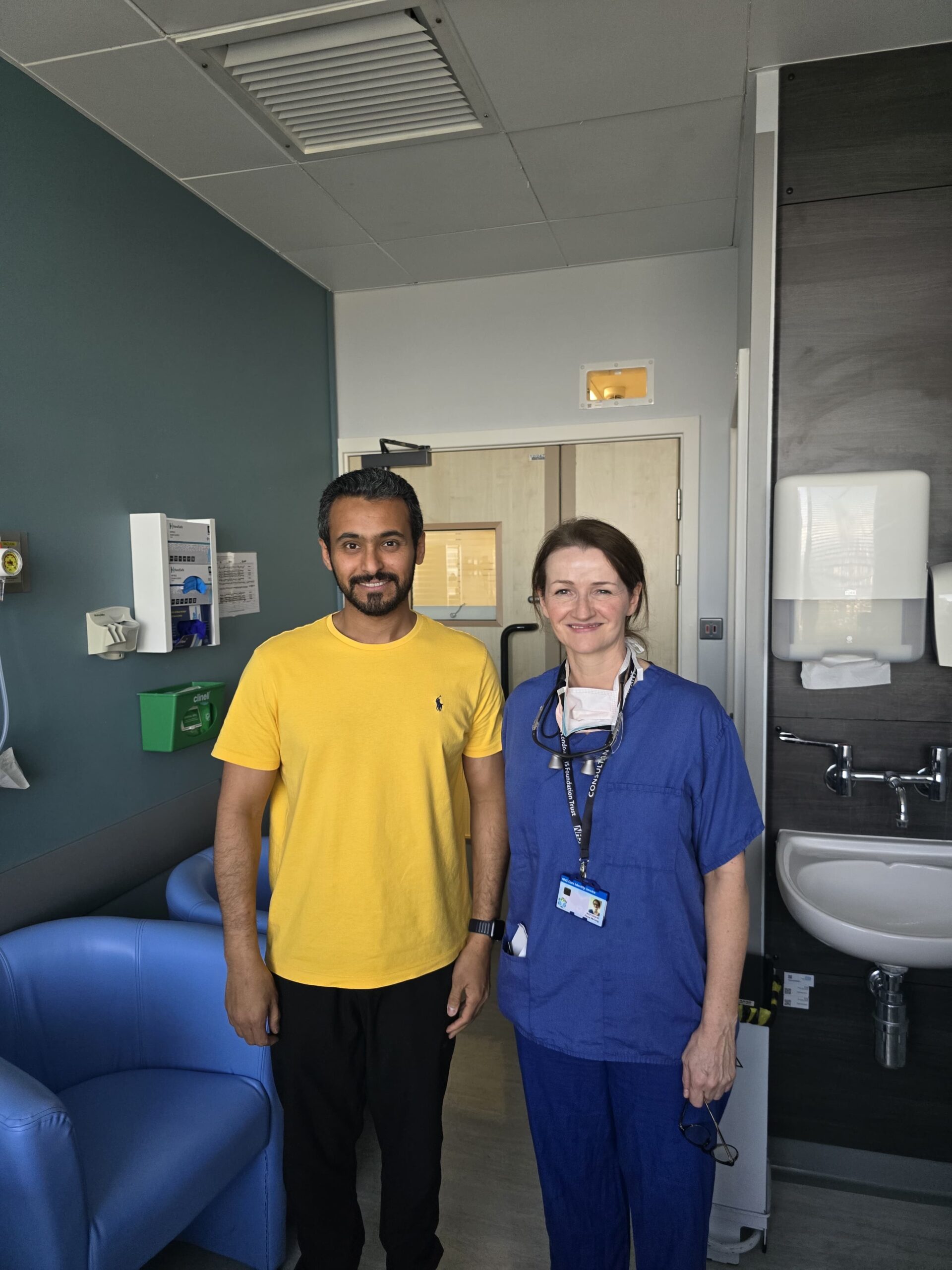 Miss Fiona McCaig, Transplant Surgery Consultant to the donor, Abdulrahman السيدة فيونا ماكيج – استشارية جراحة زراعة الأعضاء للمتبرع عبد الرحمان